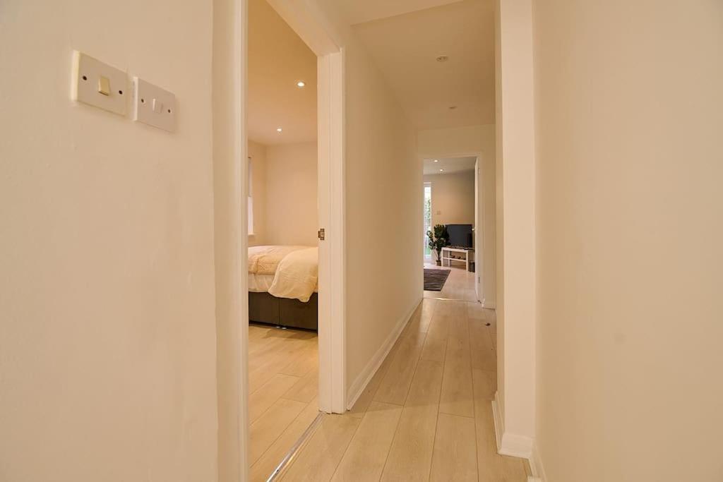 Fabulous 3 Bed Nw London Apartment With Private Garden Exterior photo