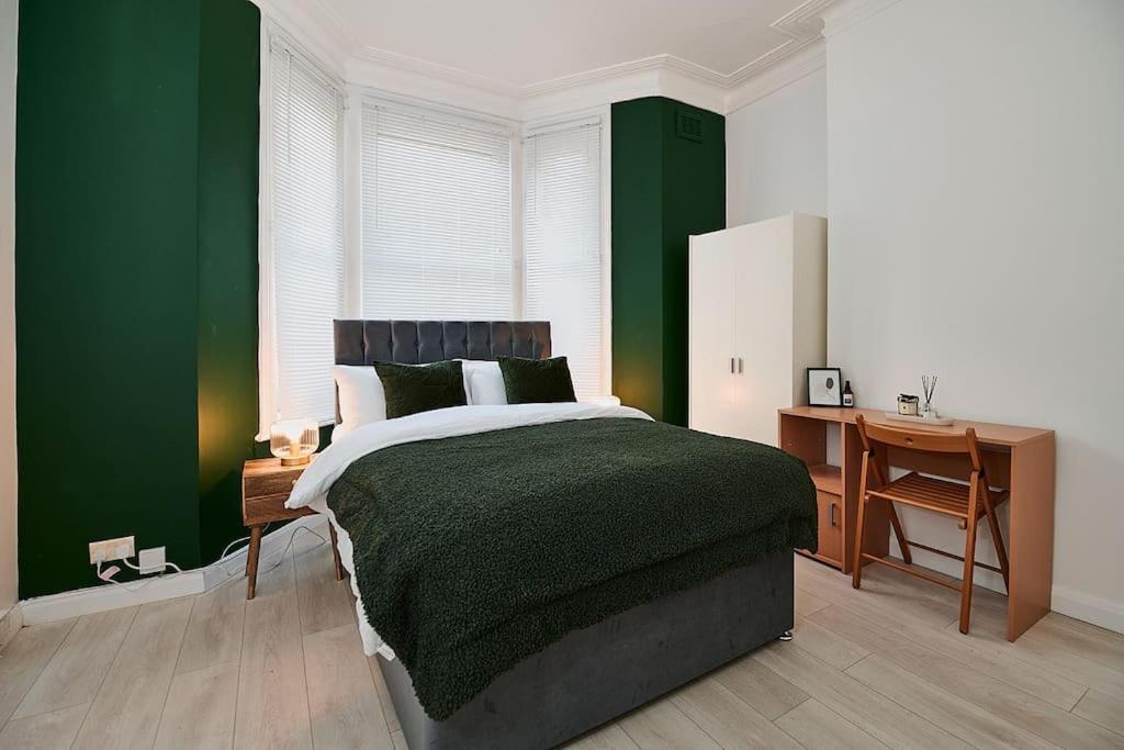 Fabulous 3 Bed Nw London Apartment With Private Garden Exterior photo