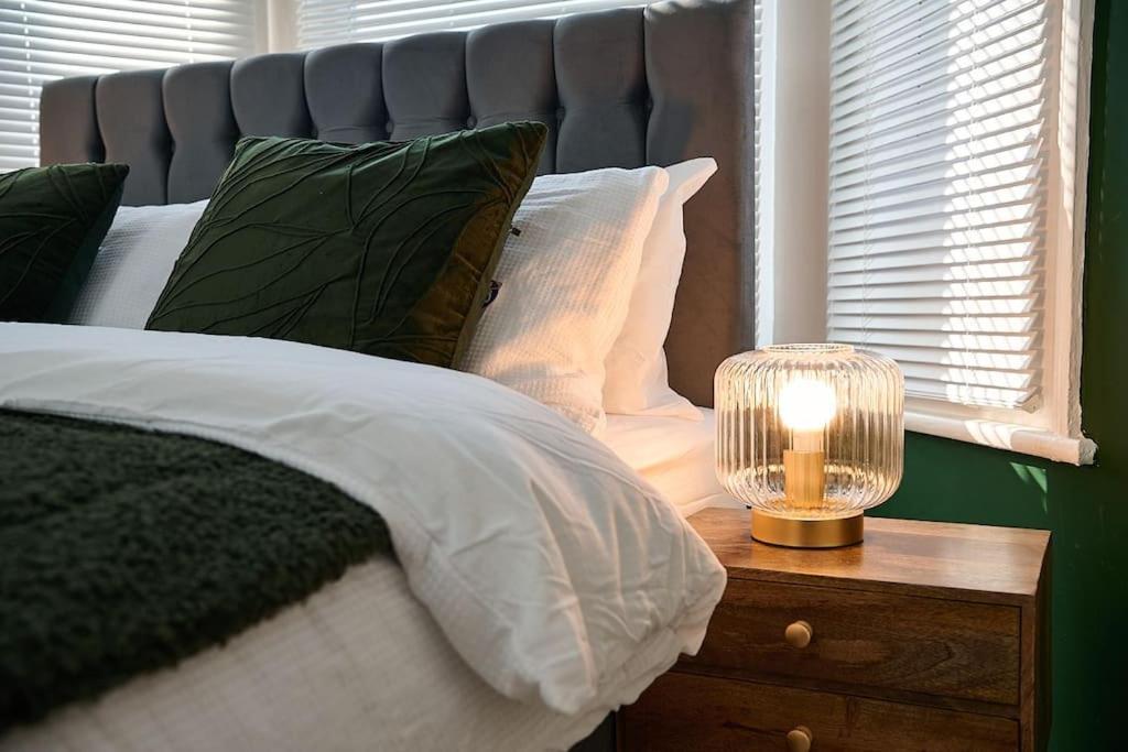 Fabulous 3 Bed Nw London Apartment With Private Garden Exterior photo